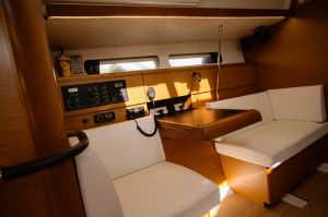 Sun Odyssey 449