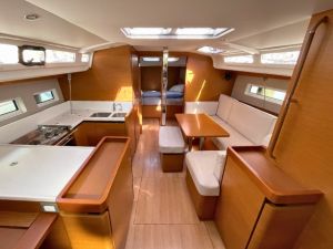 Sun Odyssey 440