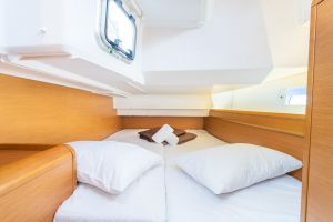 Sun Odyssey 449