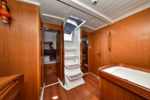 Cyclades 50.5