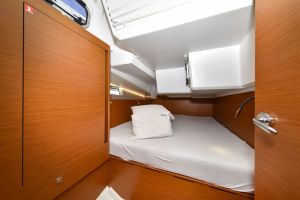 Sun Odyssey 490