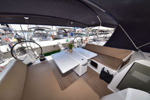 Sun Odyssey 490