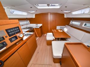 Sun Odyssey 490