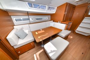 Sun Odyssey 490