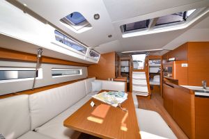 Sun Odyssey 490