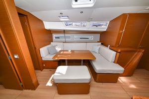 Sun Odyssey 490