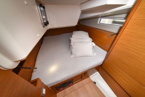 Sun Odyssey 490