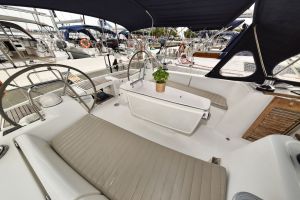 Oceanis 43
