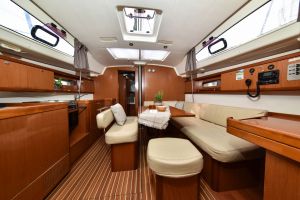 Oceanis 43