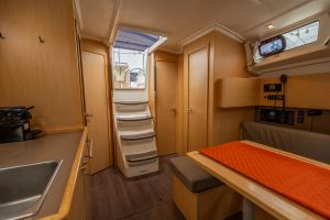 Oceanis 38.1