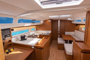 Sun Odyssey 440