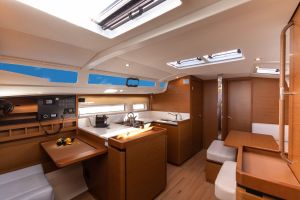 Sun Odyssey 440