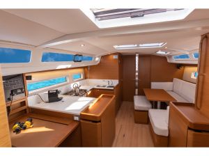 Sun Odyssey 440