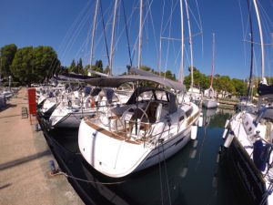 Bavaria Cruiser 37