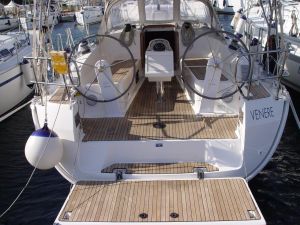 Bavaria Cruiser 37