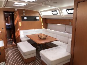 Bavaria Cruiser 51