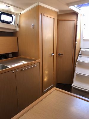 Oceanis 38
