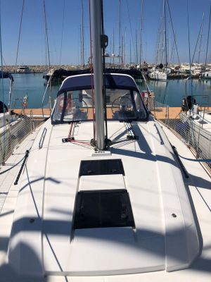 Oceanis 38