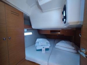 Dufour 390