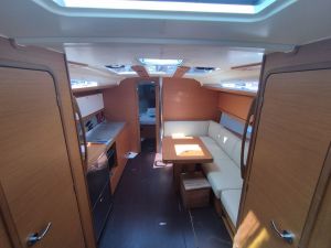 Dufour 390