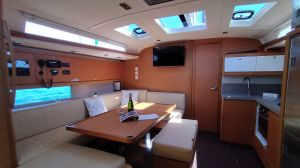 Dufour 470