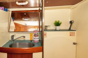 Sun Odyssey 43