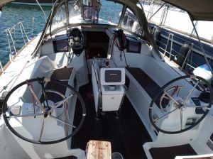 Sun odyssey 379
