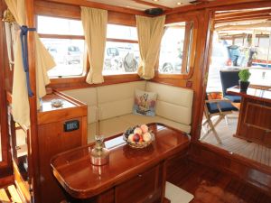Motor sailer