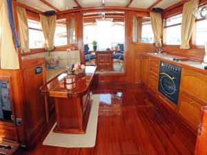 Motor sailer