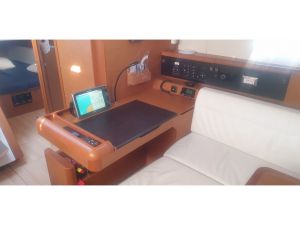 Sun Odyssey 519
