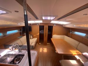 Jeanneau 53