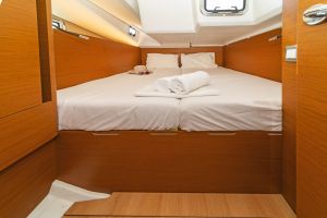 Sun Odyssey 440