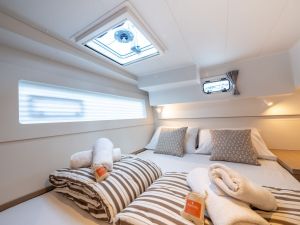 Lagoon 40