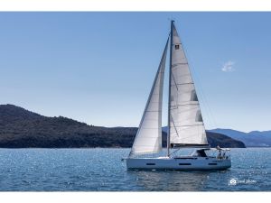 Dufour 530