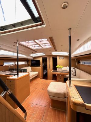 Jeanneau 57