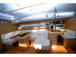 Jeanneau 57