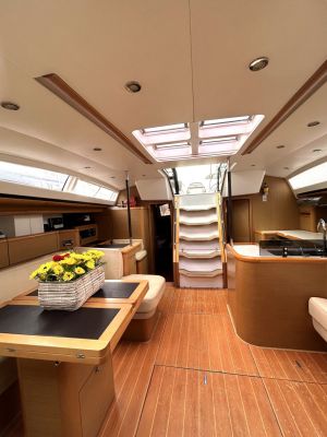 Jeanneau 57