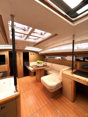 Jeanneau 57