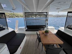 Lagoon 51