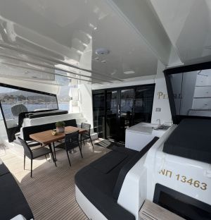 Lagoon 51