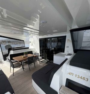 Lagoon 51