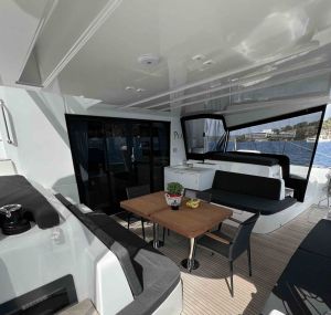 Lagoon 51