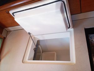 Sun Odyssey 37