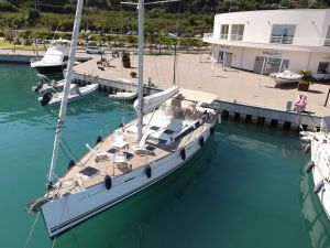 Dufour 525