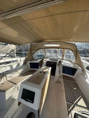 Dufour 390 GL