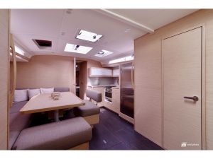 Dufour 470