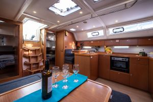 Bavaria Cruiser 51
