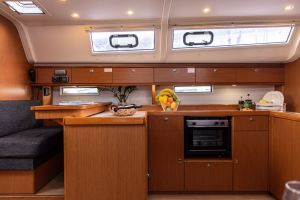 Bavaria Cruiser 51