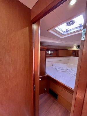 Oceanis 54
