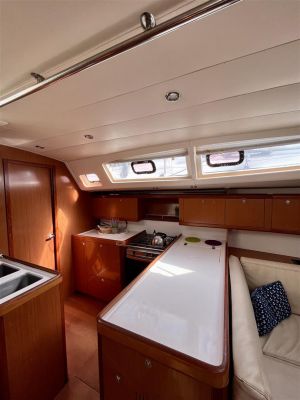Oceanis 54